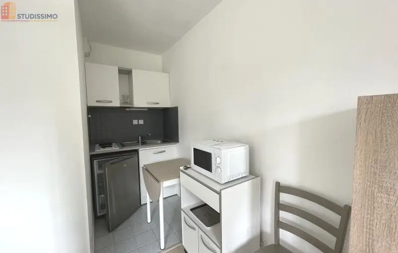 Studio meublé 25m² La Roche-sur-Yon - Étage 1, DPE C - Photo 3