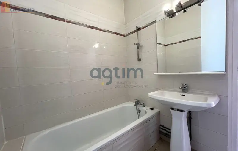 Studio 24m² La Roche-sur-Yon - (aucune caractéristique) - Photo 1
