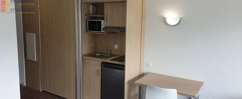 Studio 26m² La Roche-sur-Yon - Meublé, balcon - Photo 10