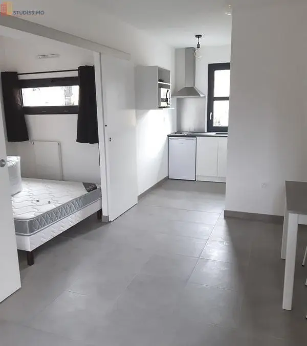 Studio meublé 25m² La Roche-sur-Yon - Meublé, DPE D - Photo 5