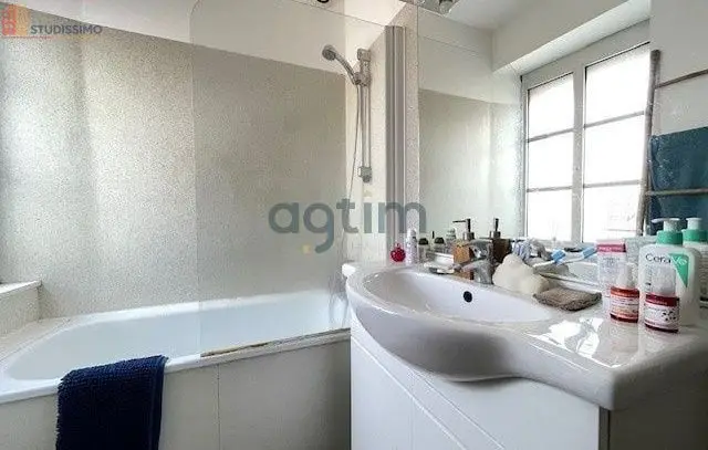 Studio 41m² La Roche-sur-Yon - Étage 2, lumineux - Photo 2