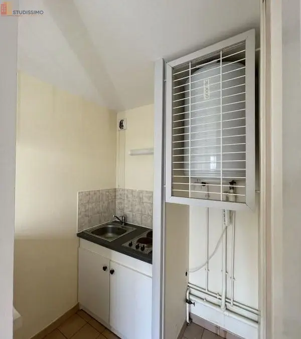 Studio 26m² La Roche-sur-Yon - DPE D - Photo 3