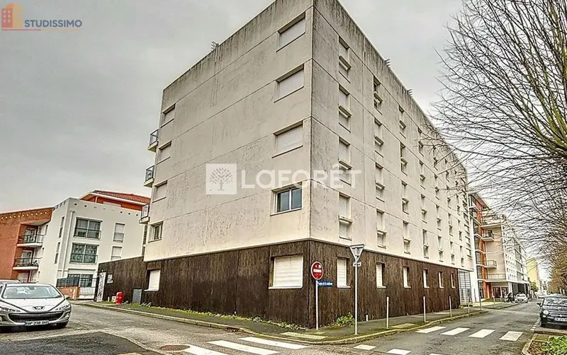 Studio meublé 18m² La Roche-sur-Yon - Dernier étage, lumineux - Photo 1