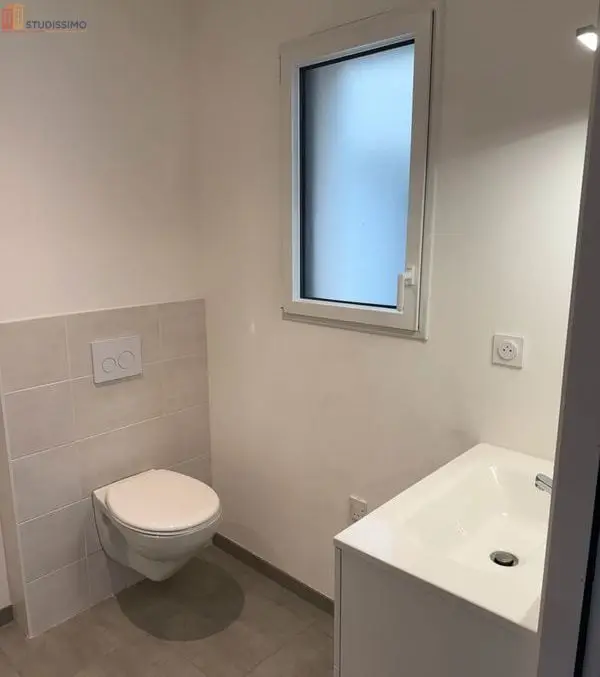 Studio 26m² La Roche-sur-Yon - DPE C, 1er étage - Photo 2
