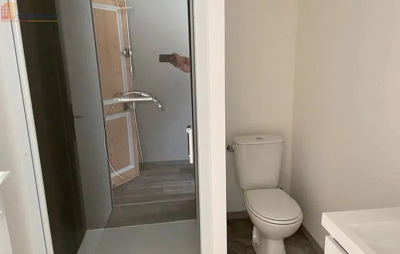 Studio meublé 30m² Luçon - 2e étage, lumineux - Photo 4