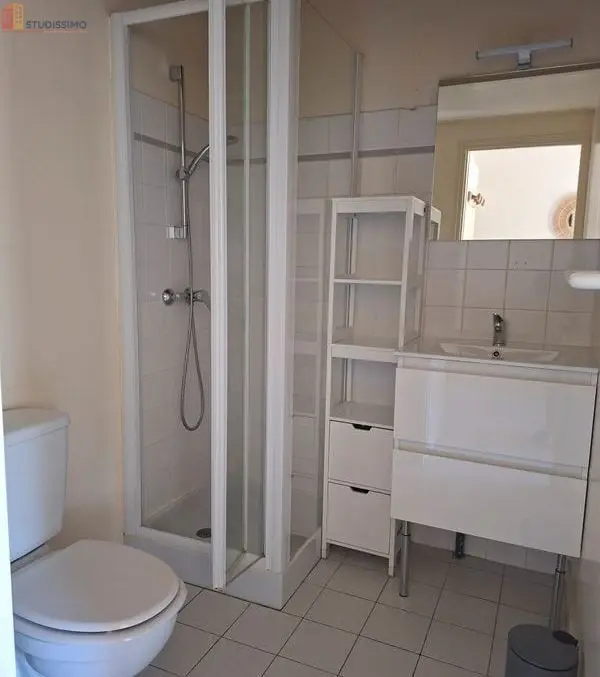Studio meublé 25m² La Roche-sur-Yon - Proche université, meublé - Photo 1