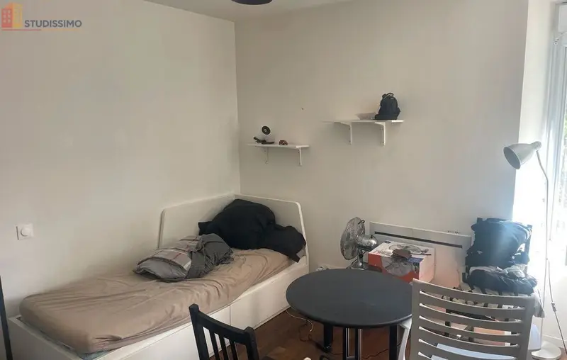 Studio 18m² La Roche-sur-Yon - Meublé, en rénovation - Photo 2