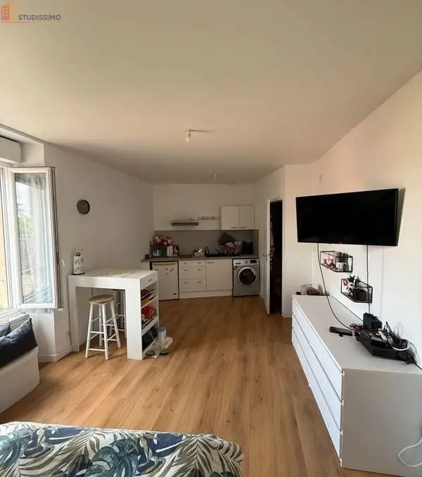 Studio 25m² Fontenay-le-Comte - 2e étage, lumineux - Photo 5
