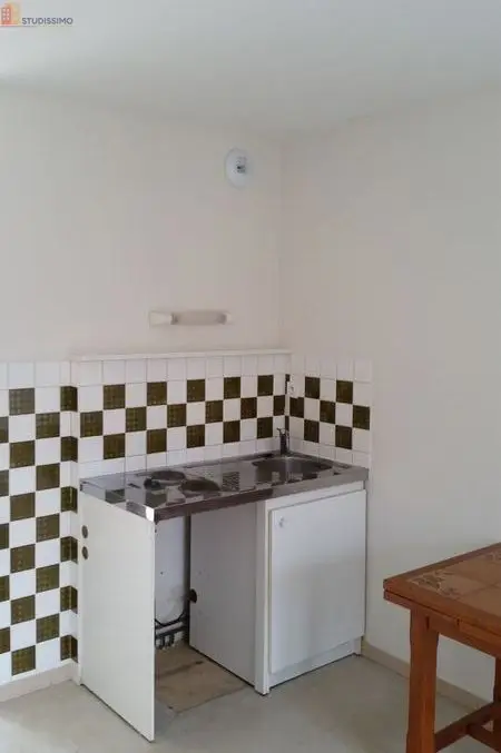 Studio 20m² La Roche-sur-Yon - Lumineux, proche centre - Photo 2