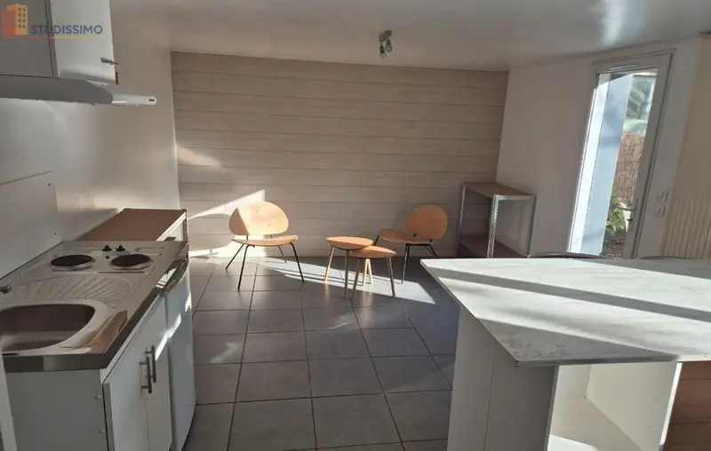 Studio 24m² La Roche-sur-Yon - Meublé, terrasse et jardin - Photo 1