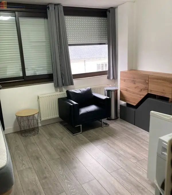 Studio meublé 22m² La Roche-sur-Yon - Meublé, 2e étage - Photo 4