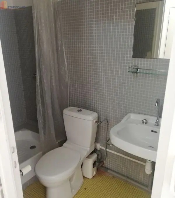 Studio meublé 16m² La Roche-sur-Yon centre - Plein centre - Photo 1