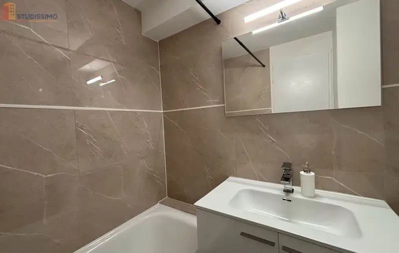Studio meublé 21m² Les Sables-d'Olonne - 1er étage, lumineux - Photo 5