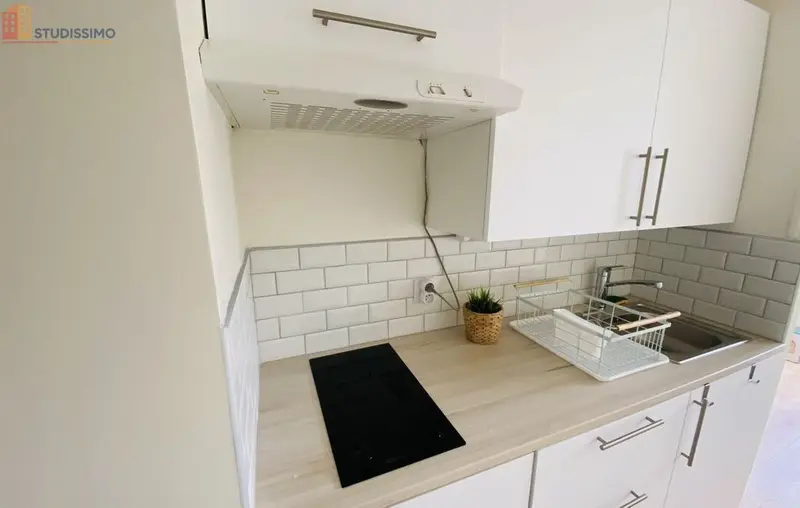 Studio meublé 22m² La Roche-sur-Yon - Cosy, proche centre-ville - Photo 8