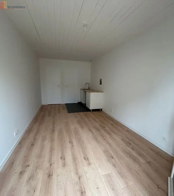 Studio 19m² La Roche-sur-Yon - DPE D, calme - Photo 8