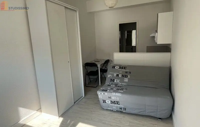 Studio meublé 15m² La Roche-sur-Yon - Hyper centre, meublé - Photo 2
