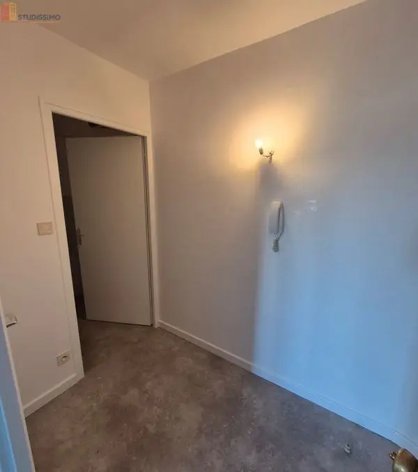 Studio 33m² La Roche-sur-Yon - Rénové, proche Sacré-Cœur - Photo 5