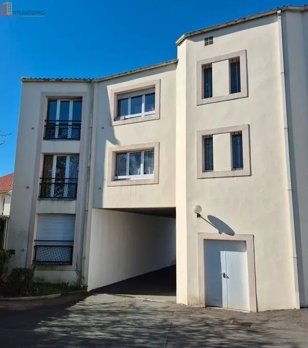 Studio 33m² La Roche-sur-Yon - Rénové, proche Sacré-Cœur - Photo 1