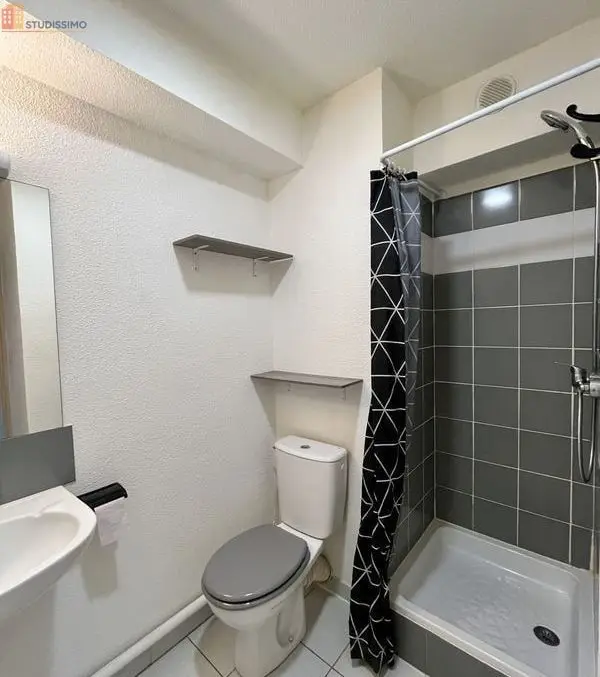 Studio 19m² Perpignan centre - Dernier étage, vue dégagée - Photo 2