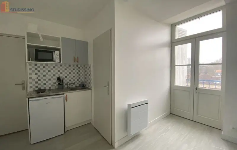 Studio meublé 17m² Poitiers - Meublé, DPE C - Photo 4
