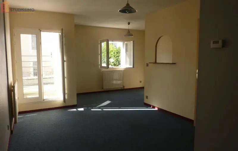Studio 36m² Poitiers - Grand, parking sous-sol - Photo 8