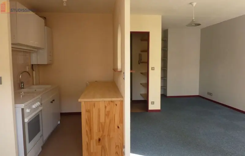 Studio 36m² Poitiers - Grand, parking sous-sol - Photo 2