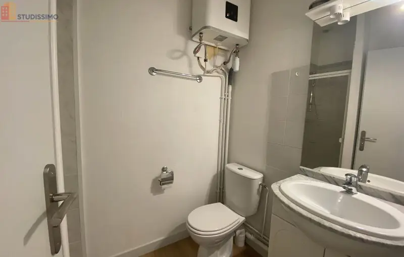 Studio 16m² Poitiers centre-ville - Meublé, vue dégagée - Photo 1