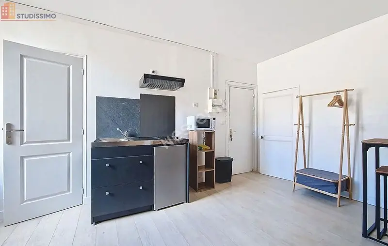 Studio meublé 17m² Poitiers - Meublé, 1er étage - Photo 4