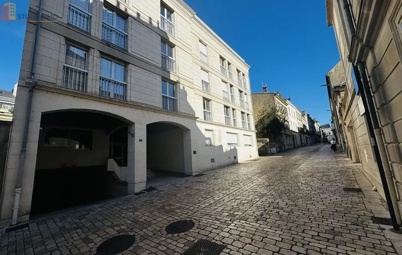 Studio meublé 27m² Poitiers - Meublé, DPE D - Photo 2