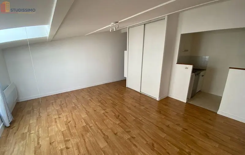 Studio 25m² Poitiers centre - Étage élevé, lumineux - Photo 7