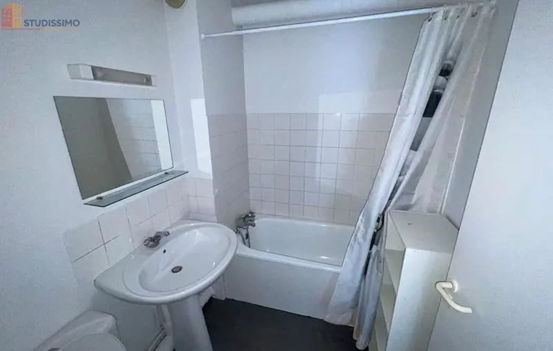Studio meublé 24m² Poitiers - Meublé, DPE D - Photo 4