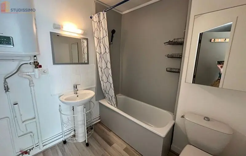 Studio 19m² Poitiers 86000 - DPE D, 1er étage - Photo 4
