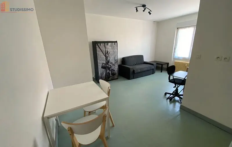 Studio meublé 24m² Poitiers - Lumineux, 2e étage - Photo 3