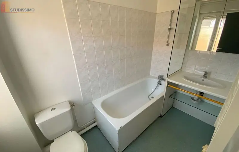 Studio meublé 24m² Poitiers - Lumineux, 2e étage - Photo 1