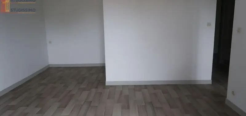 Studio 34m² Scorbé-Clairvaux - 1 pièce, lumineux - Photo 6