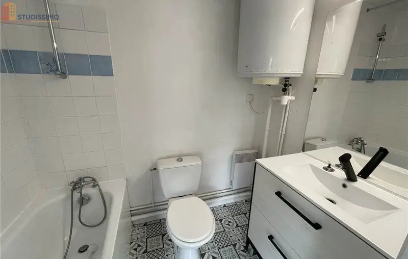 Studio 17m² Poitiers - CPE C - Photo 1