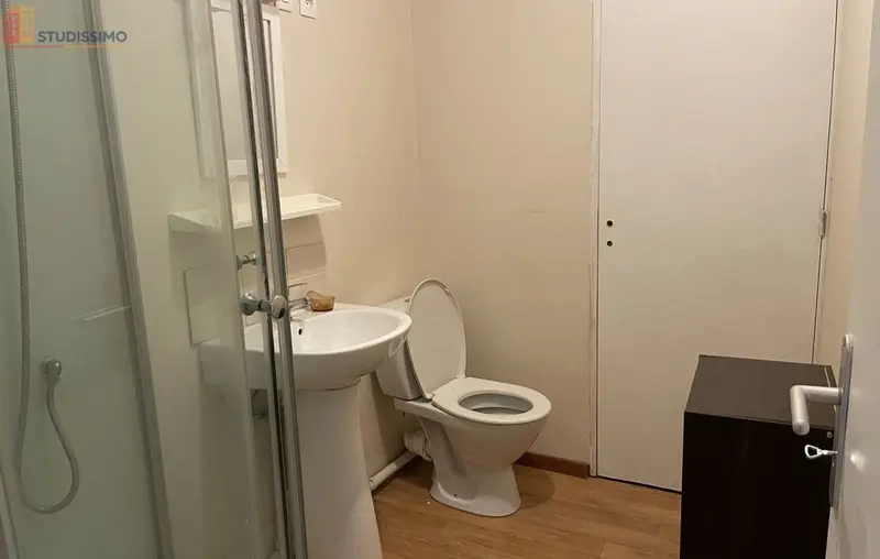 Studio meublé 31m² Châtellerault - Étage élevé, lumineux - Photo 4