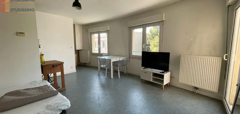 Studio meublé 31m² Poitiers - Lumineux, 3e étage - Photo 6