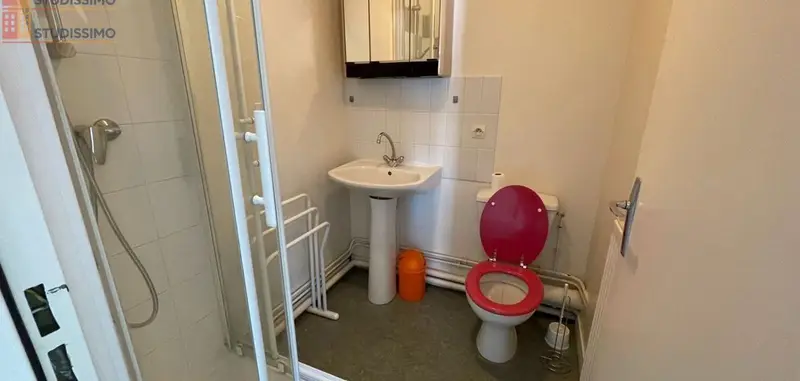 Studio meublé 31m² Poitiers - Lumineux, 3e étage - Photo 3