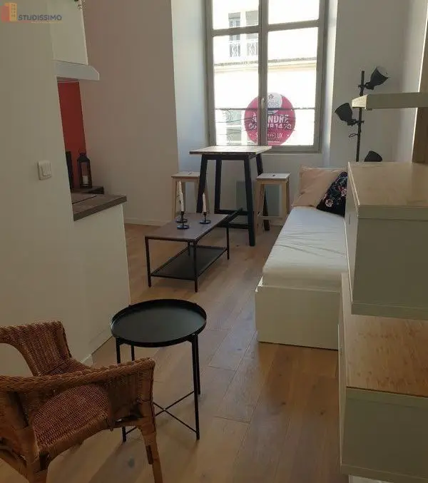 Studio meublé 23m² Poitiers centre - Meublé, 2e étage - Photo 2