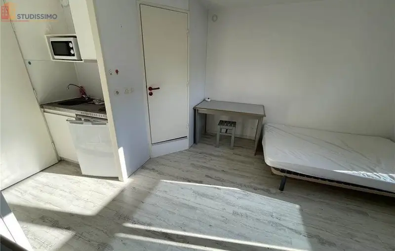 Studio meublé 17m² Poitiers - Meublé, DPE D - Photo 3