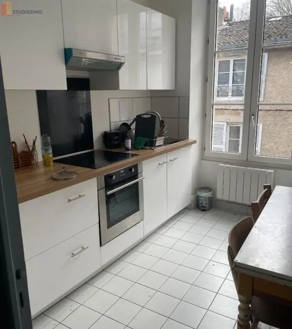 Studio meublé 12m² Poitiers - Meublé, 2e étage - Photo 3