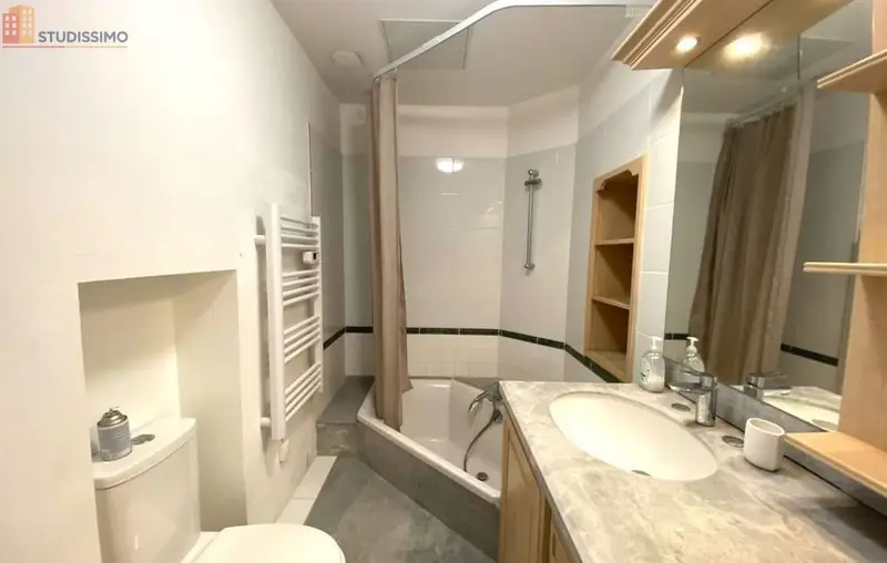 Studio meublé 27m² Poitiers centre - Proche Notre-Dame, lumineux - Photo 1