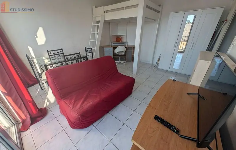 Studio meublé 27m² Poitiers - Meublé, dernier étage - Photo 3