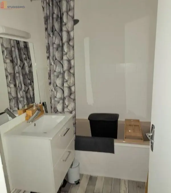 Studio meublé 24m² Poitiers centre-ville - Parking, meublé - Photo 4