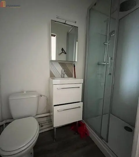 Studio meublé 21m² Poitiers - Meublé, dernier étage - Photo 1
