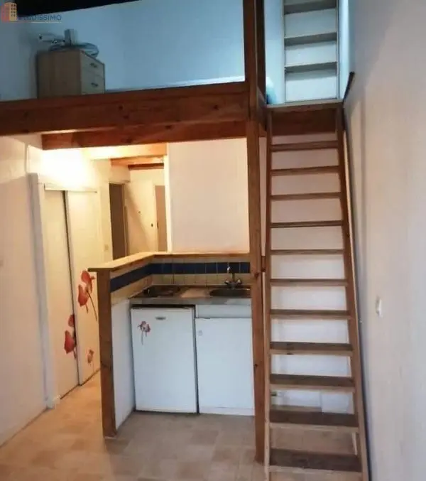 Studio meublé 18m² Poitiers - Mezzanine, proche place de l'hôtel de ville - Photo 2
