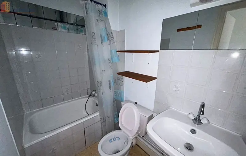 Studio 18m² Poitiers - 1er étage, lumineux - Photo 3