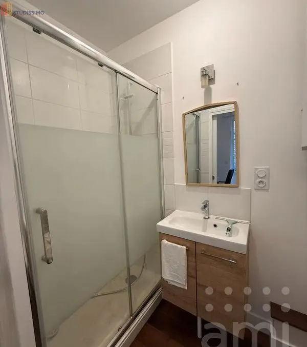 Studio 14m² Poitiers - - Photo 1
