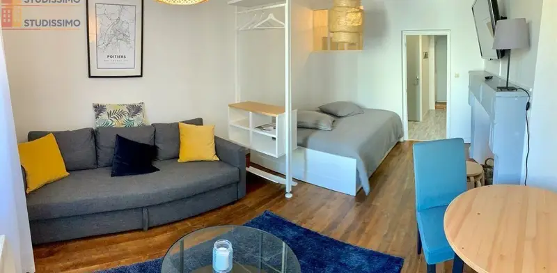 Studio 30m² Poitiers centre - Rénové, meublé - Photo 3